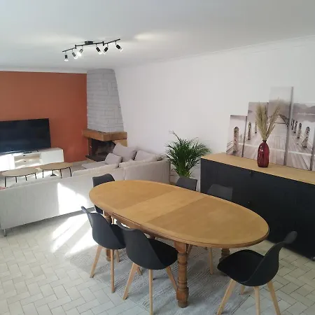 Casa vacanze Maison En Bord De Meuse Aux Portes De La Rn4